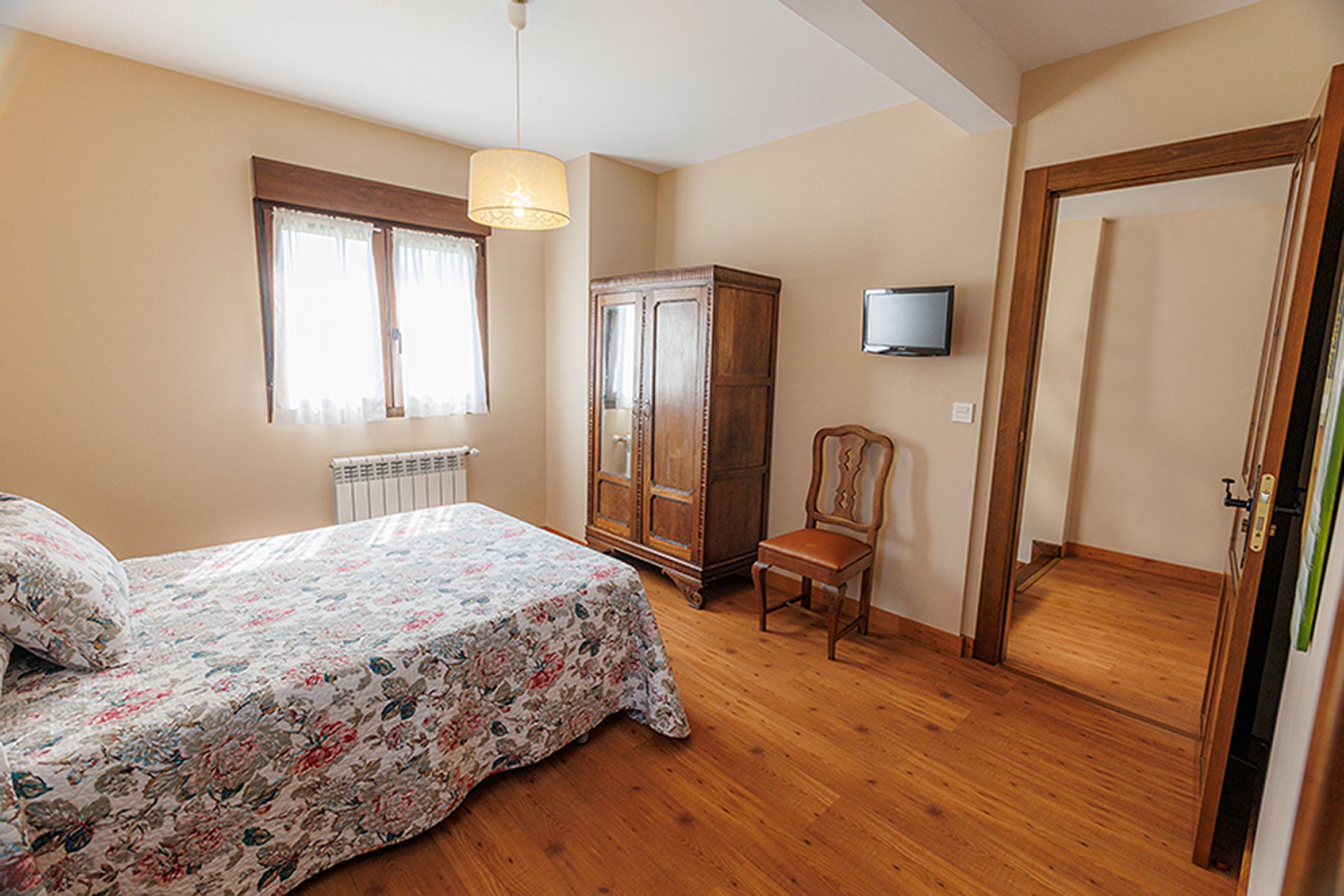 Casa Ramona, Cangas de Onís